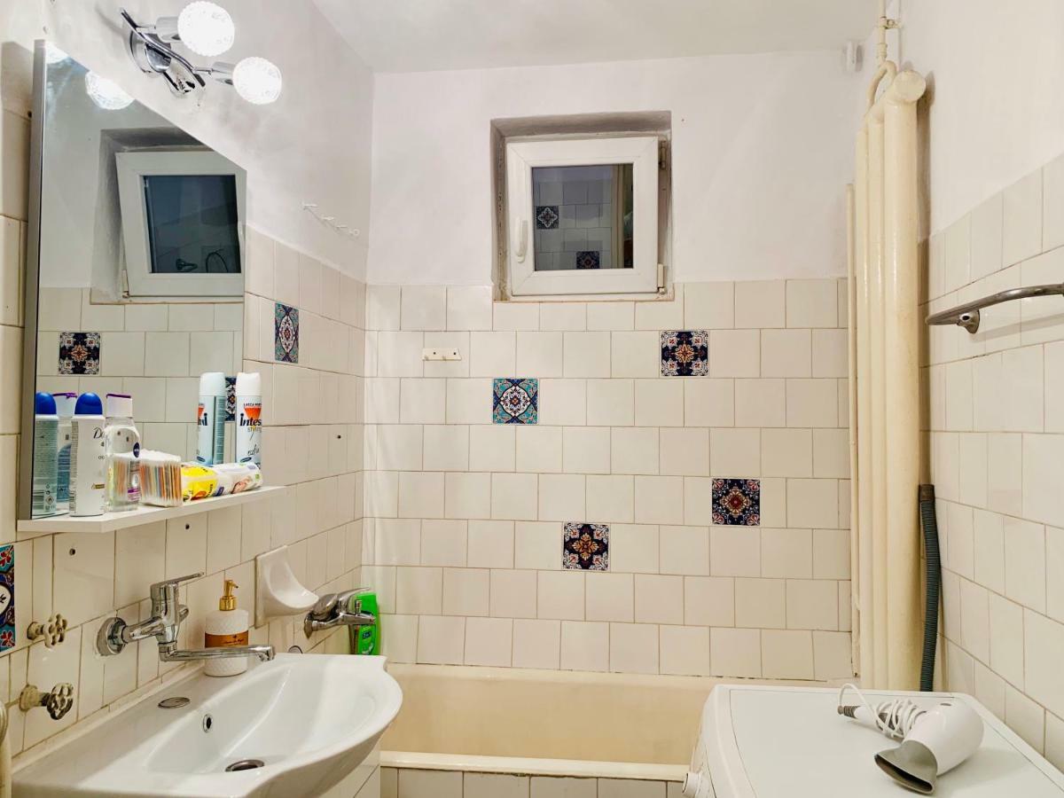 Ultracentral Apartment With All You Need: Wifi, Tv, Ac, Washer, Coffe Тимишоара Екстериор снимка