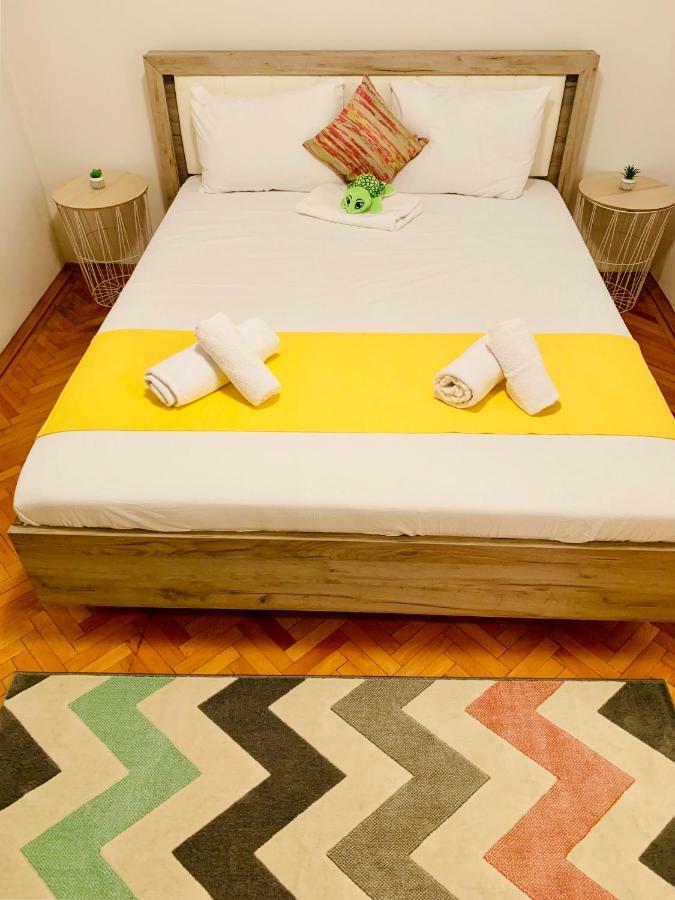Ultracentral Apartment With All You Need: Wifi, Tv, Ac, Washer, Coffe Тимишоара Екстериор снимка