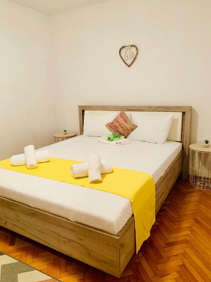 Ultracentral Apartment With All You Need: Wifi, Tv, Ac, Washer, Coffe Тимишоара Екстериор снимка